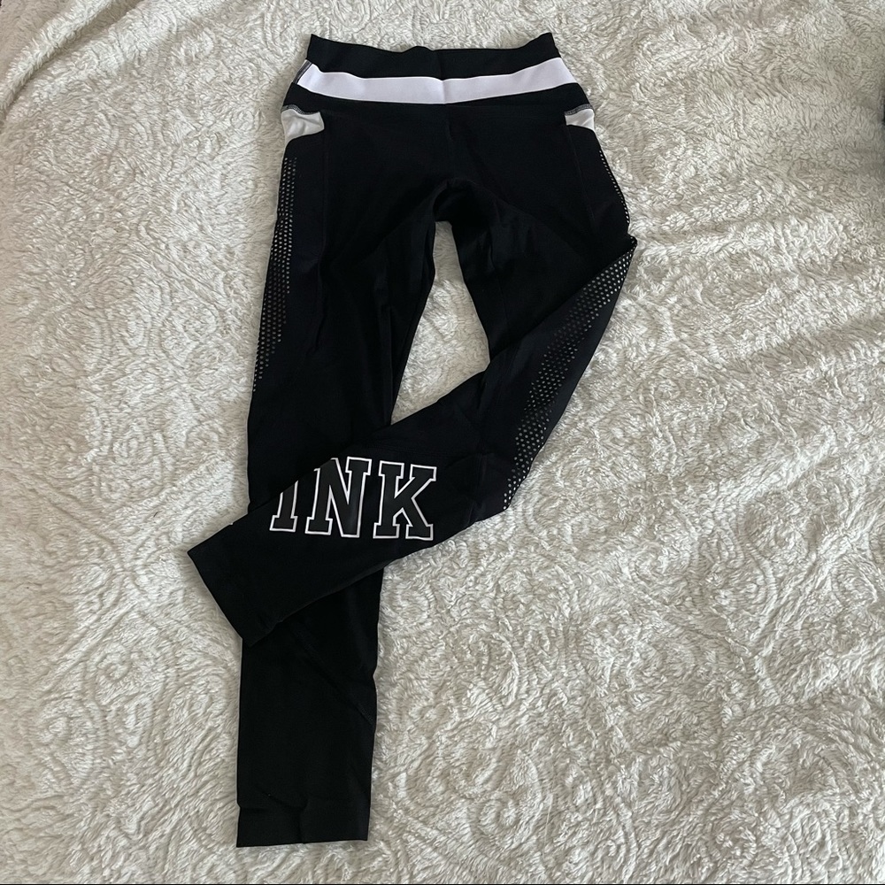 VS Pink Ultimate Leggings